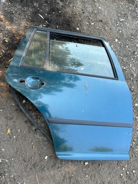 Vw Golf IV 4 Bora kombi jobb hátsó ajtó zöld