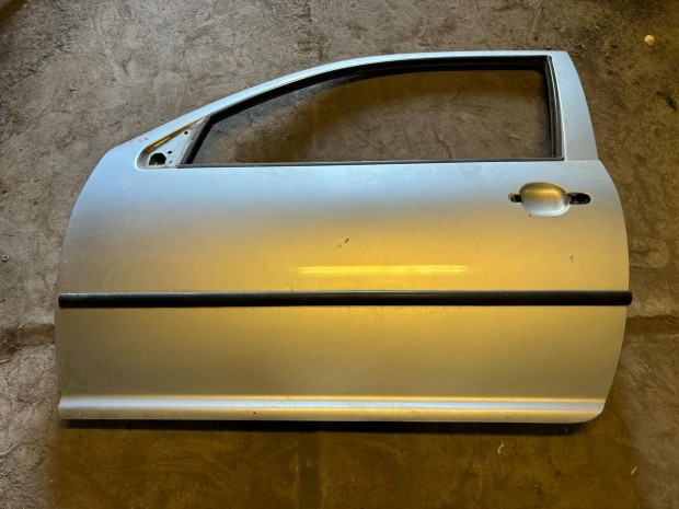 Vw Golf IV 4 bal első első ajtó 3ajtos ezüst
