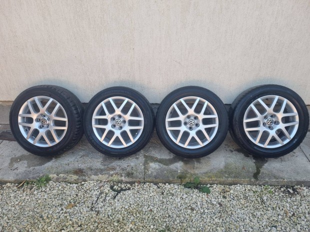 Vw Golf IV gyri 16 alufelni