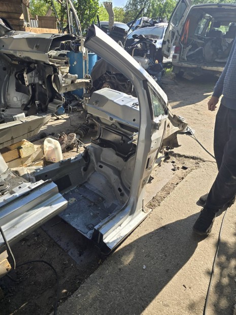 Vw Golf V Plus jobb első negyed