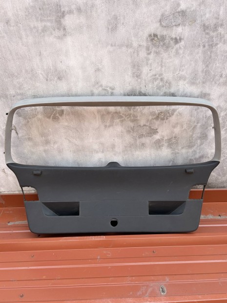 Vw Golf V csomagtér ajtó borítás Eladó!