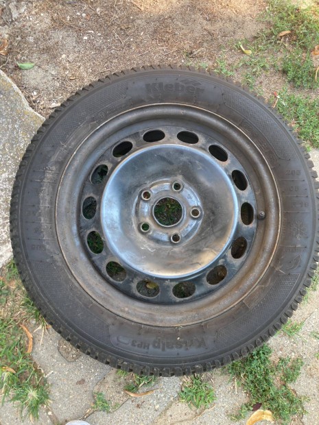 Vw Golf j tli gumi felnivel, 205/55/16 elad!