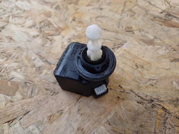 Vw Jetta (2005-2010) F�nysz�r� Magass�g �ll�t� Motor