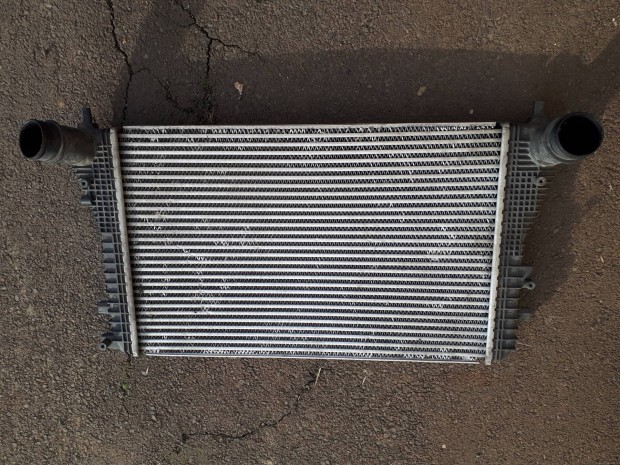 Vw Passat 2.0 TDI, 2010 -- intercooler ht   3C0145805AM