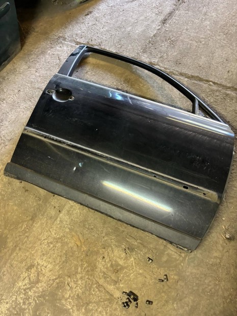 Vw Passat B5 B5.5 jobb els� ajt� fekete 