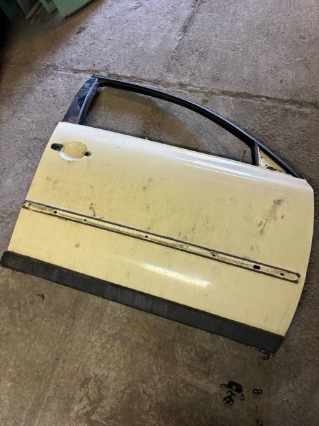 Vw Passat B5 B5.5 jobb els� ajt� taxi vil�gos s�rga 