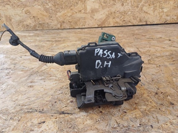 Vw Passat B5 (1998-2005) Bal H�ts� Ajt� K�zpontiz�r