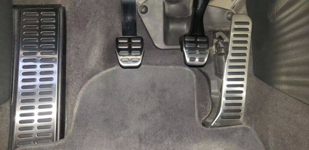 Vw Passat B6-B7,Golf 5-6,Tiguan,Jetta,Skoda Octavia, pedál szett 4 db