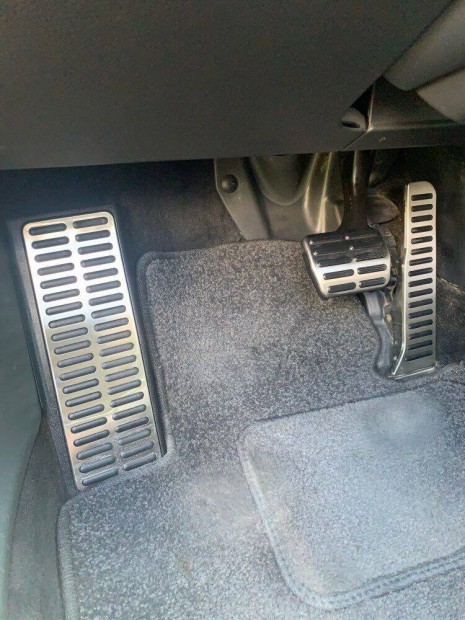 Vw Passat B6-B7, Golf 5-6, Tiguan, Skoda Octavia, pedl szett automata