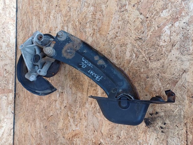 Vw Passat B6 (2005-2011) Jobb H�ts� Csonk�llv�ny Leng�karral