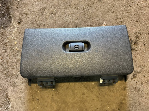 Vw Polo 6N Classic Caddy keszty�tart� 