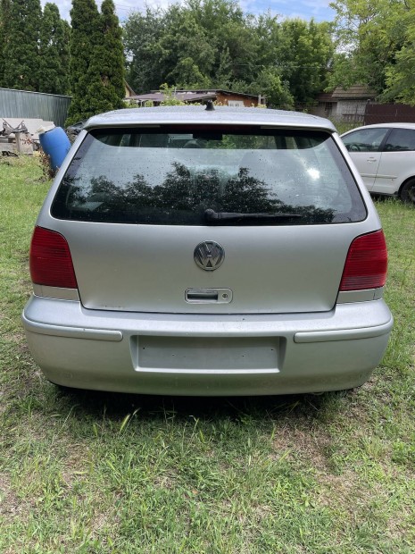 Vw Polo 6n2 gti Gyari Spoiler csomagtr ajtoval