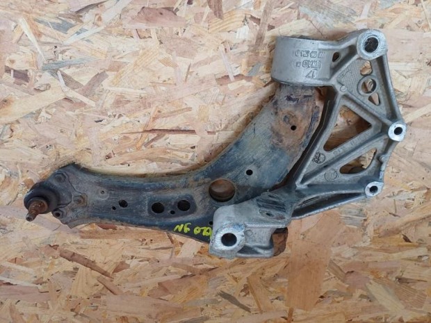 Vw Polo 9N (2001-2009)  Jobb Els Lengkar Tart