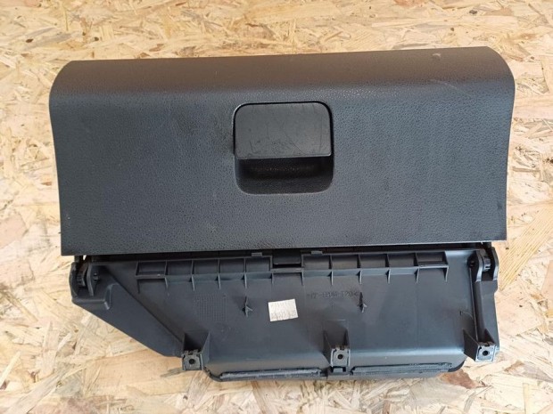 Vw Polo 9N (2001-2009)  Keszty�tart�