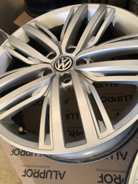 Vw Tiguan Auckland 5x112 19" alufelni felni