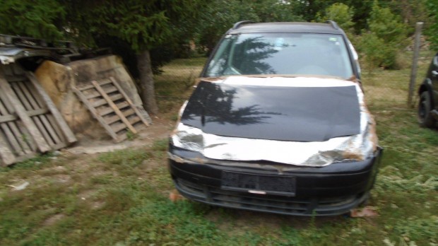 Vw Touran 1.9 Pdtdi alkatrszek eladk