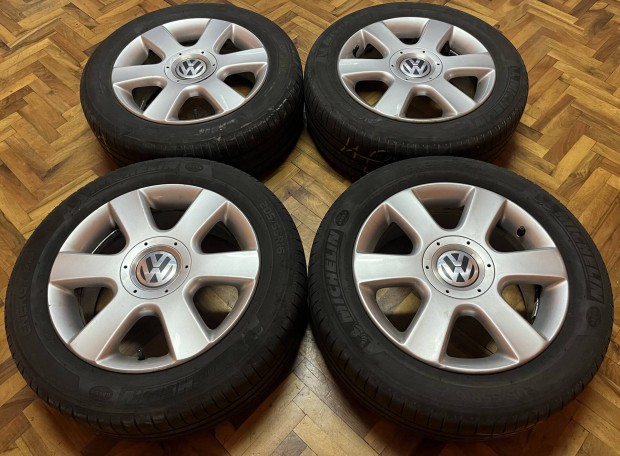 Vw Touran Gy�ri Alufelni 16" 5x112 Ny�rigumikkal