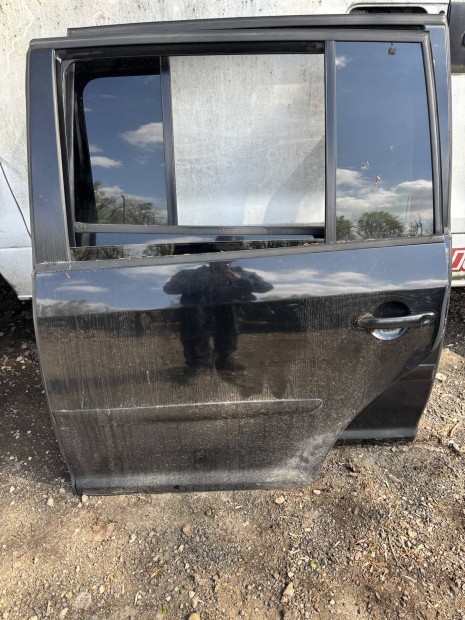 Vw Touran bal hts ajt fekete 