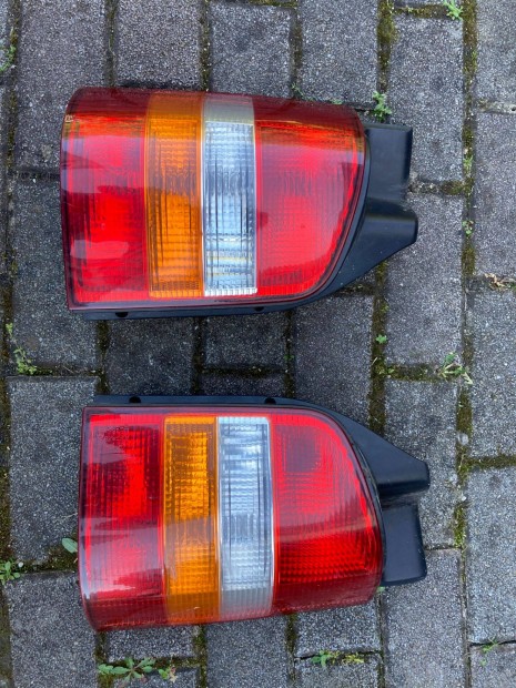Vw Transporter T5 gyári komplett hátsó lámpa