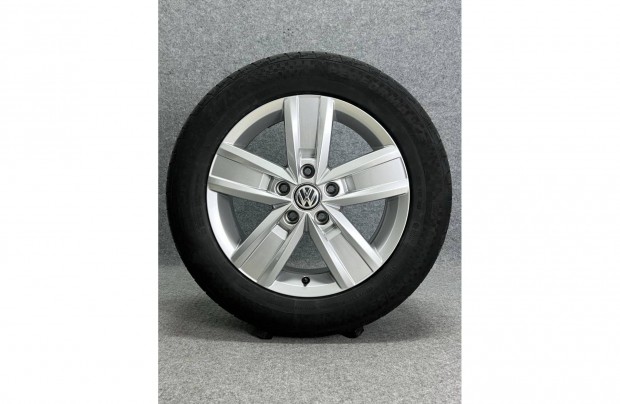 Vw Volkswagen 17" 5x120 alufelni felni Transporter T5 T6 ny�ri gumikka