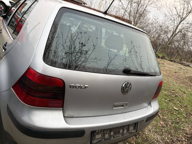 Vw Volkswagen Golf 4 LA7W csomagtr hts ajt