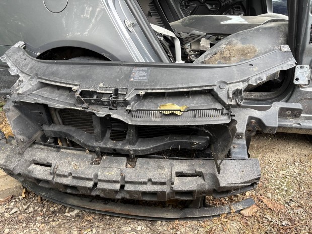 Vw Volkswagen Passat B6 Homlokfal Zárhíd
