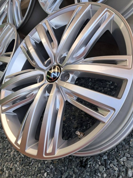 Vw Volkswagen Tiguan gy�ri alufelni