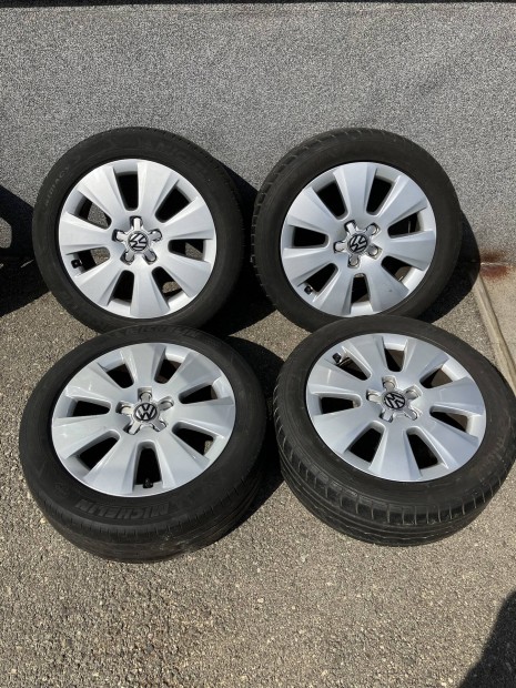 Vw -re 17 5x112 et45 alufelni