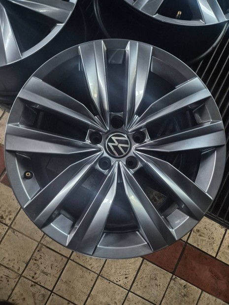 Vw arteon gyri alufelni garnitra 18"