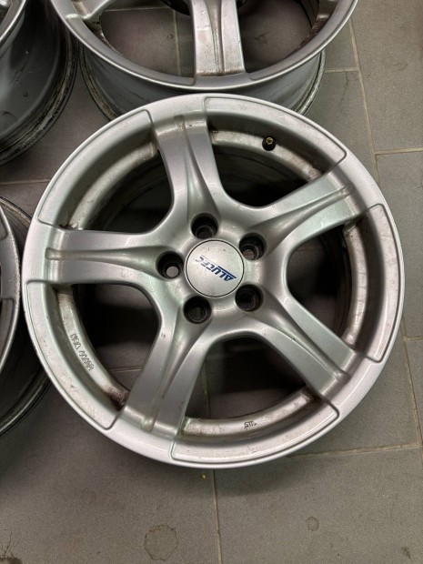 Vw audi seat skoda 6,5x15 et38 alufelni