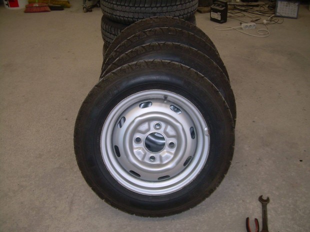 Vw bog�r felnik gumikkal