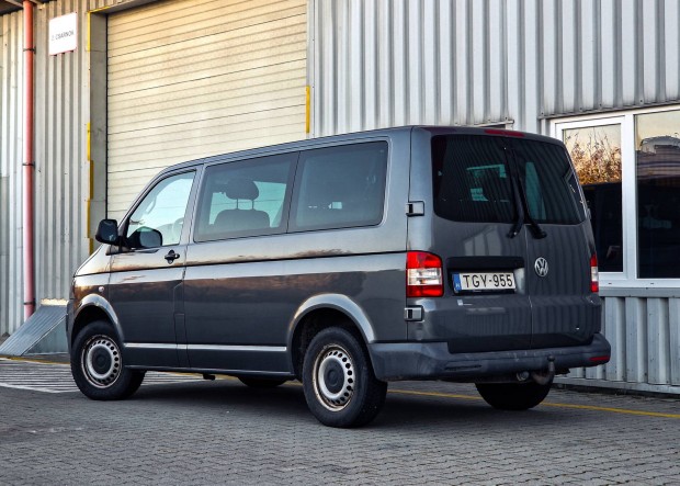 Vw caravelle 9 szemlyes busz