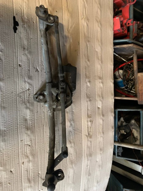 Vw golf 4 ablaktörlő mechanika