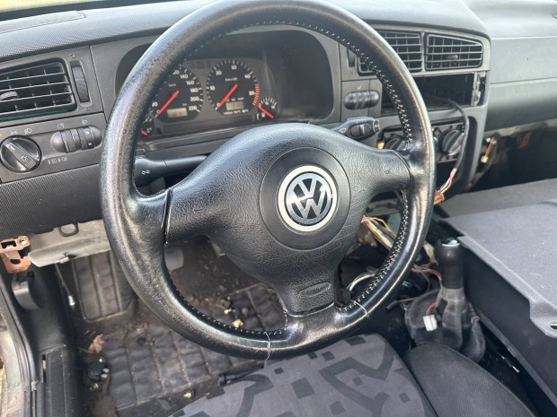 Vw golf 4 cabrio kormány