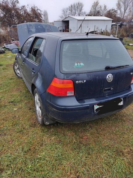 Vw golf IV 1.6 minden alkatrsze 