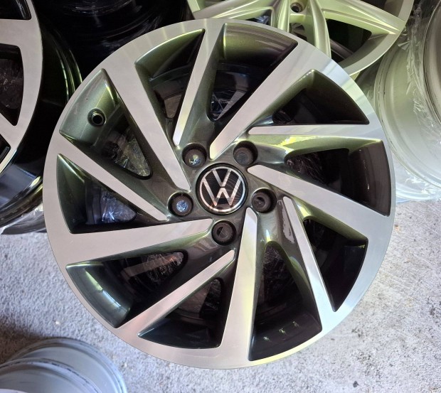 Vw golf bicolor gyári alufelni 16" 5x112 jetta touran caddy passat