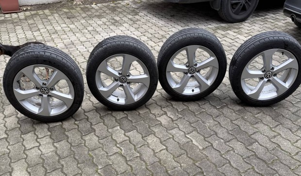 Vw golf gti " Brooklyn" gyári alufelni 17" 5x112 Téli gumival