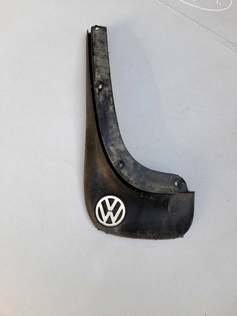 Vw golf sárfogó