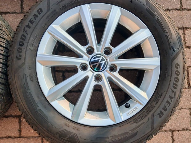 Vw gyári 16col alufelni 5x112 215/60r16