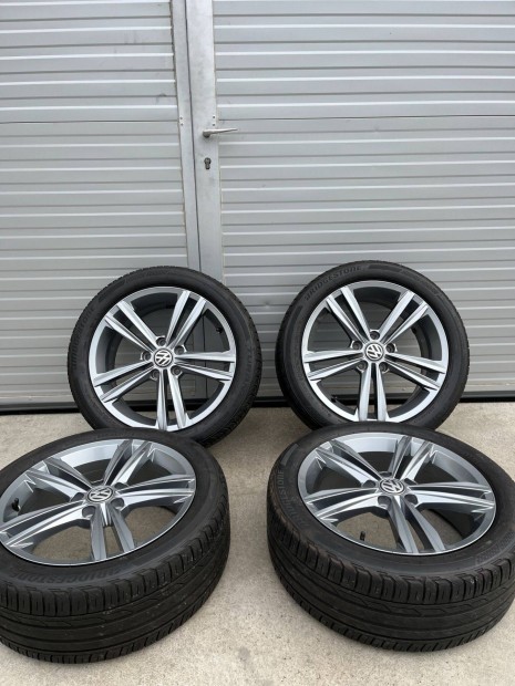 Vw gyri alufelni /R-line/ 225/45/17 Bridgestone nyrigumi jszer