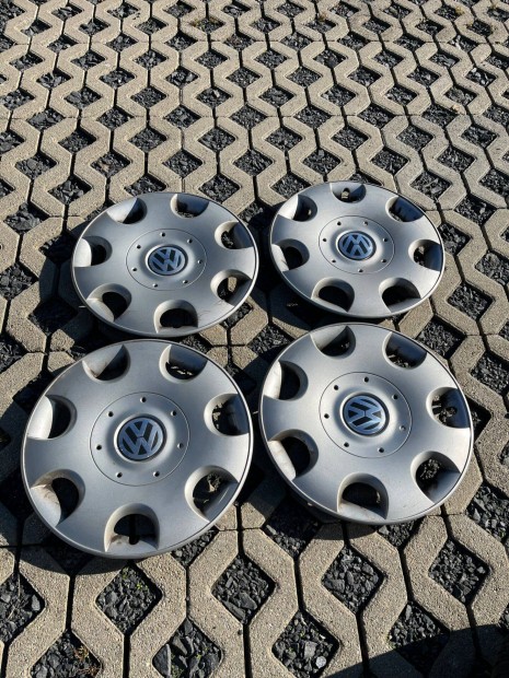 Vw gyri disztrcsa 16 colos 4db-8000ft