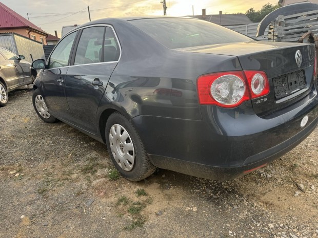 Vw jetta tsi golf 5 alkatrészek