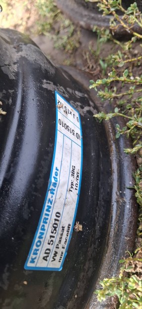 Vw konszern lemezfelni szett. R15 5x112