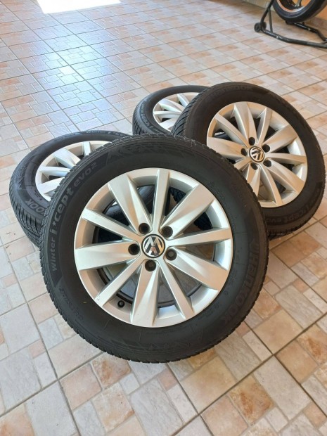 Vw passat 215/60/16 hankook téli gumival