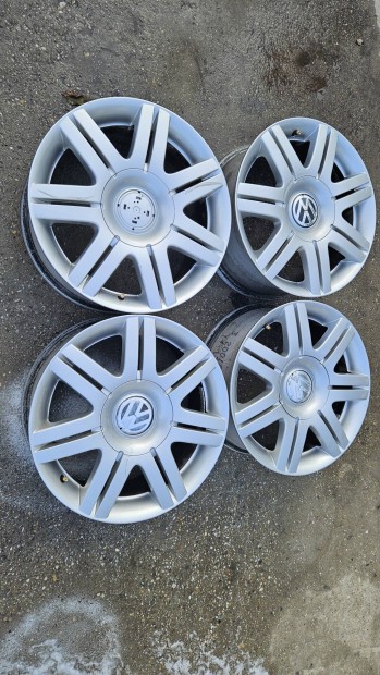 Vw passat gyri  17" alufelni 