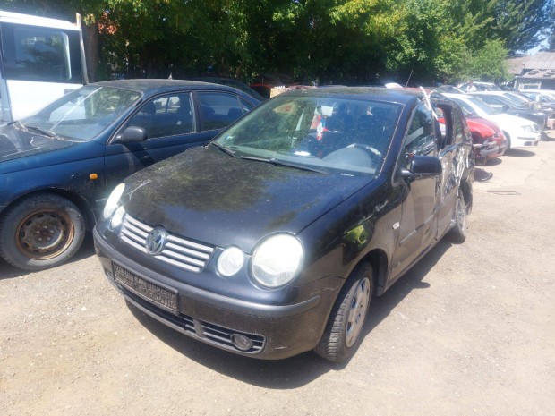 Vw polo 9N karosszria elemei fekete
