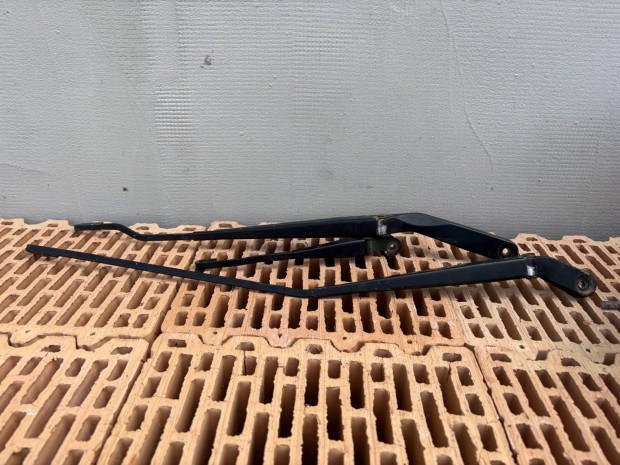 Vw polo ablaktörlő kar