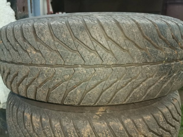 Vw póló classic leszedet 13 felnire szerelt gumi jó állapotú eladó