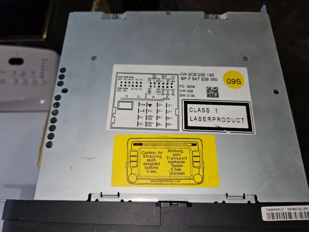 Vw rcd 510 es rádió kód megvan