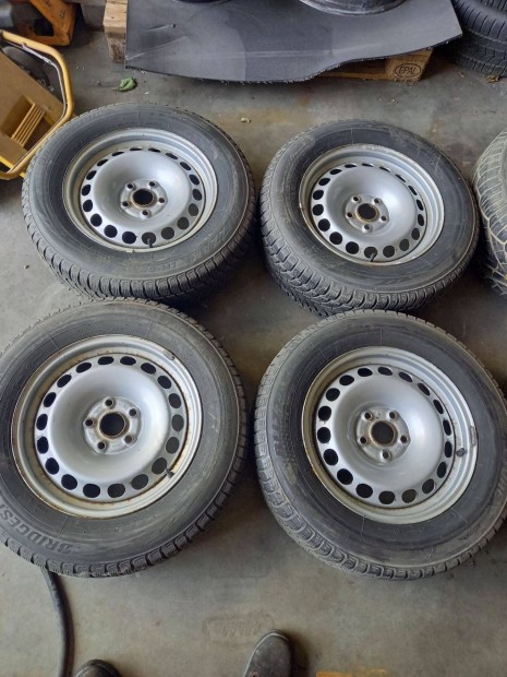Vw tiguan 6.5x16 5x112 215/65R16 bridgestone télivel sxx3